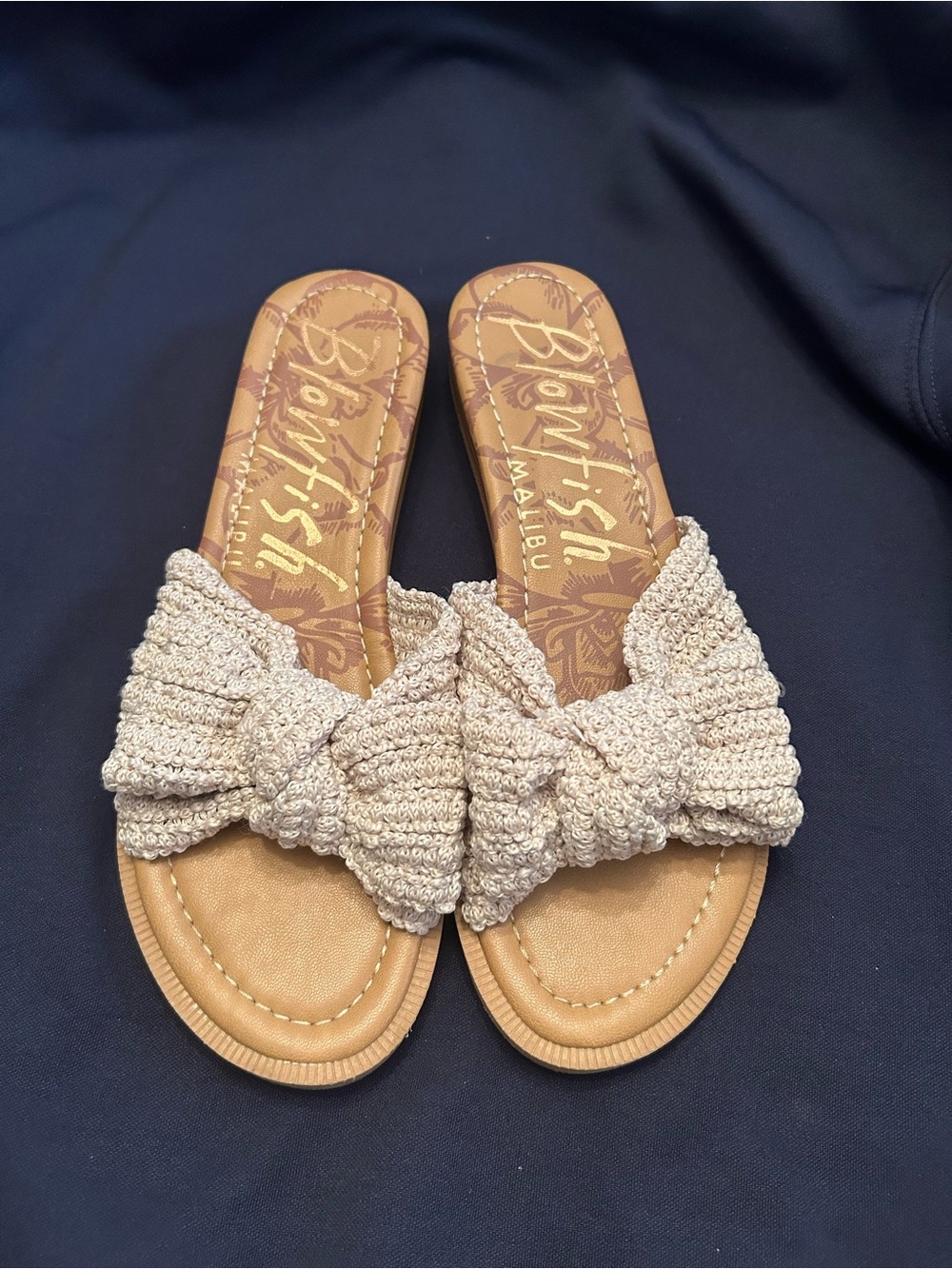 NWOT Blowfish Women's Size 9.5 Beige Knotted Bow Slide Sandals